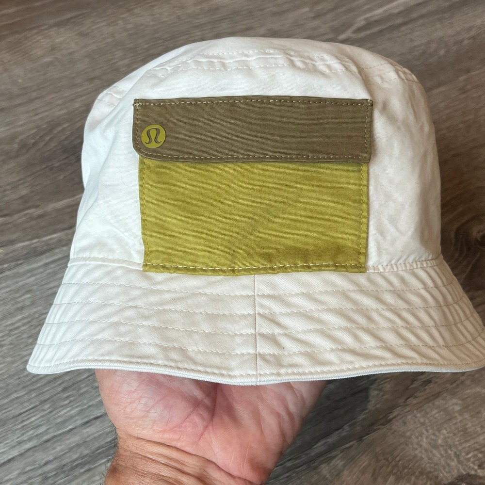Lululemon On‎ My Level Bucket Hat White with Green Pocket Womens Size M/L